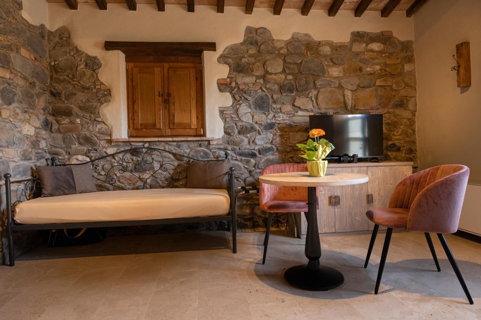 Casa Al Maestro B&B Радикофани Экстерьер фото